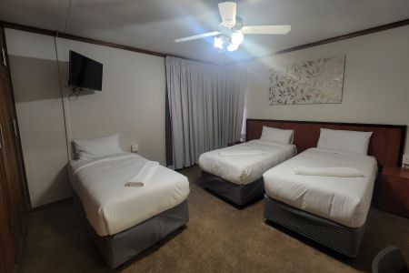 mgh-guesthouse-tripple-room2